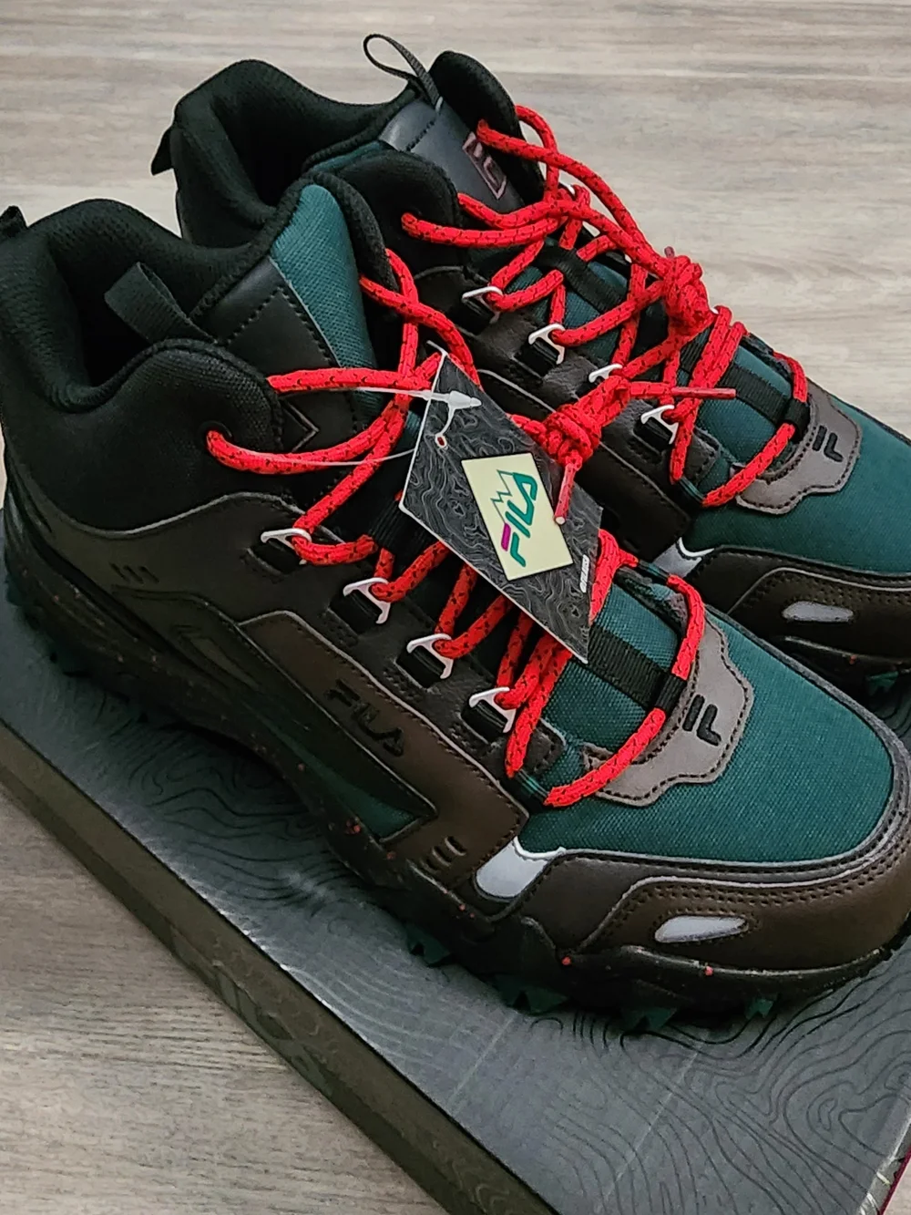 ​Fila Oakmont TR Mid Mens Size 10.5 Trail Hiking Sneakers Espresso Pine Black